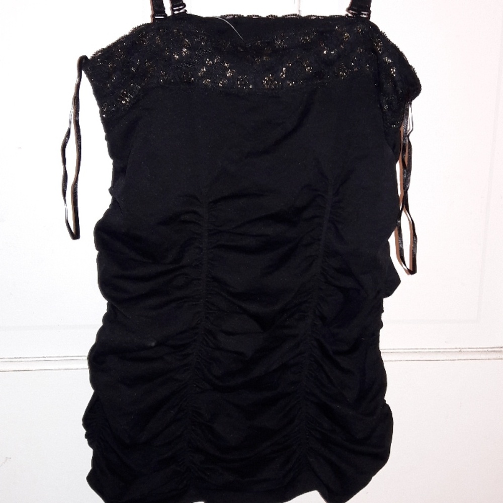 Guess top